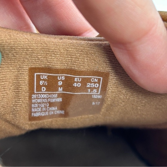 Clarks Brown Tan Leather Sashlin Sue Ankle Lace Up Booties Size 9 Comfort - Picture 13 of 13